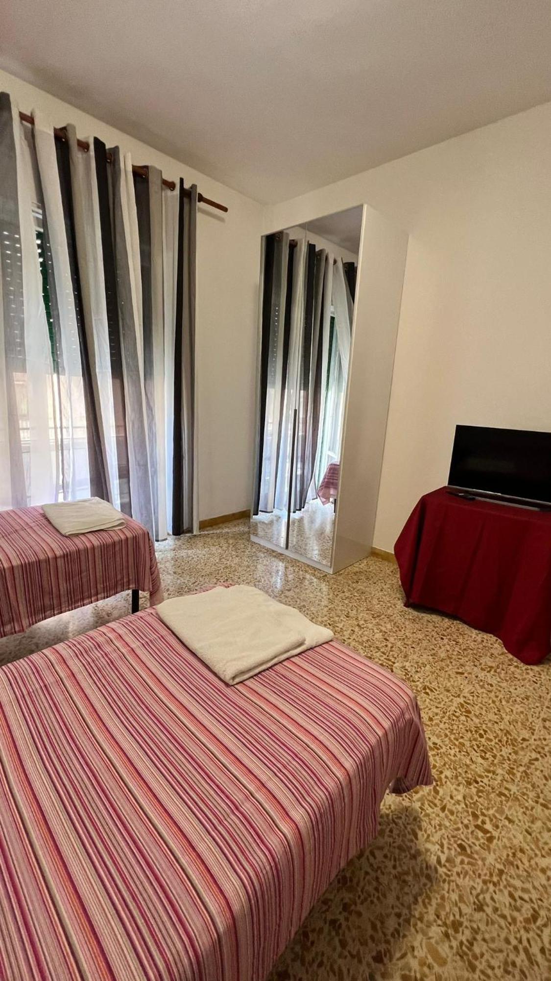 Jr-Escanio Bed & Breakfast Ancona Dış mekan fotoğraf